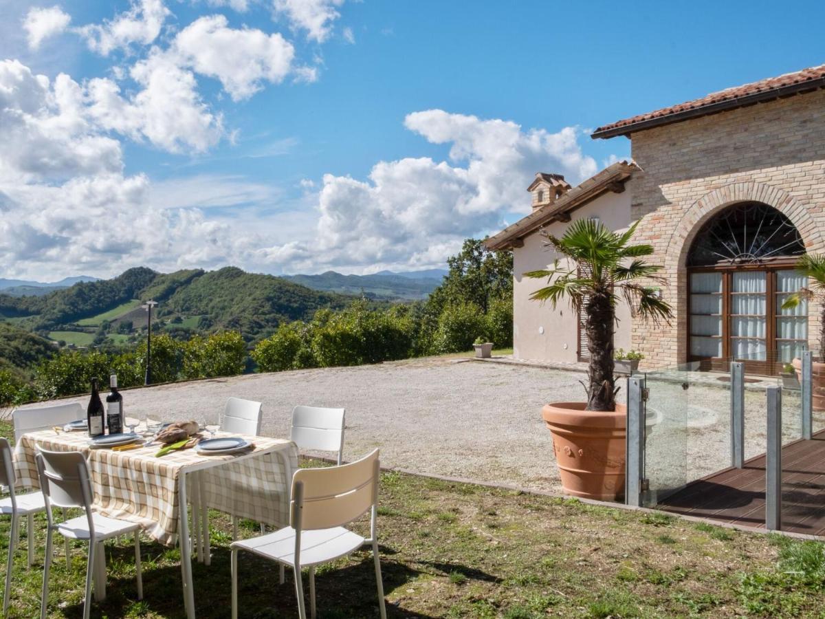 Belvilla By Oyo Borgo Tre SantʼAngelo in Vado Buitenkant foto